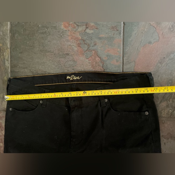 Old Navy - the Diva black jeans - NWOT - Picture 6 of 7